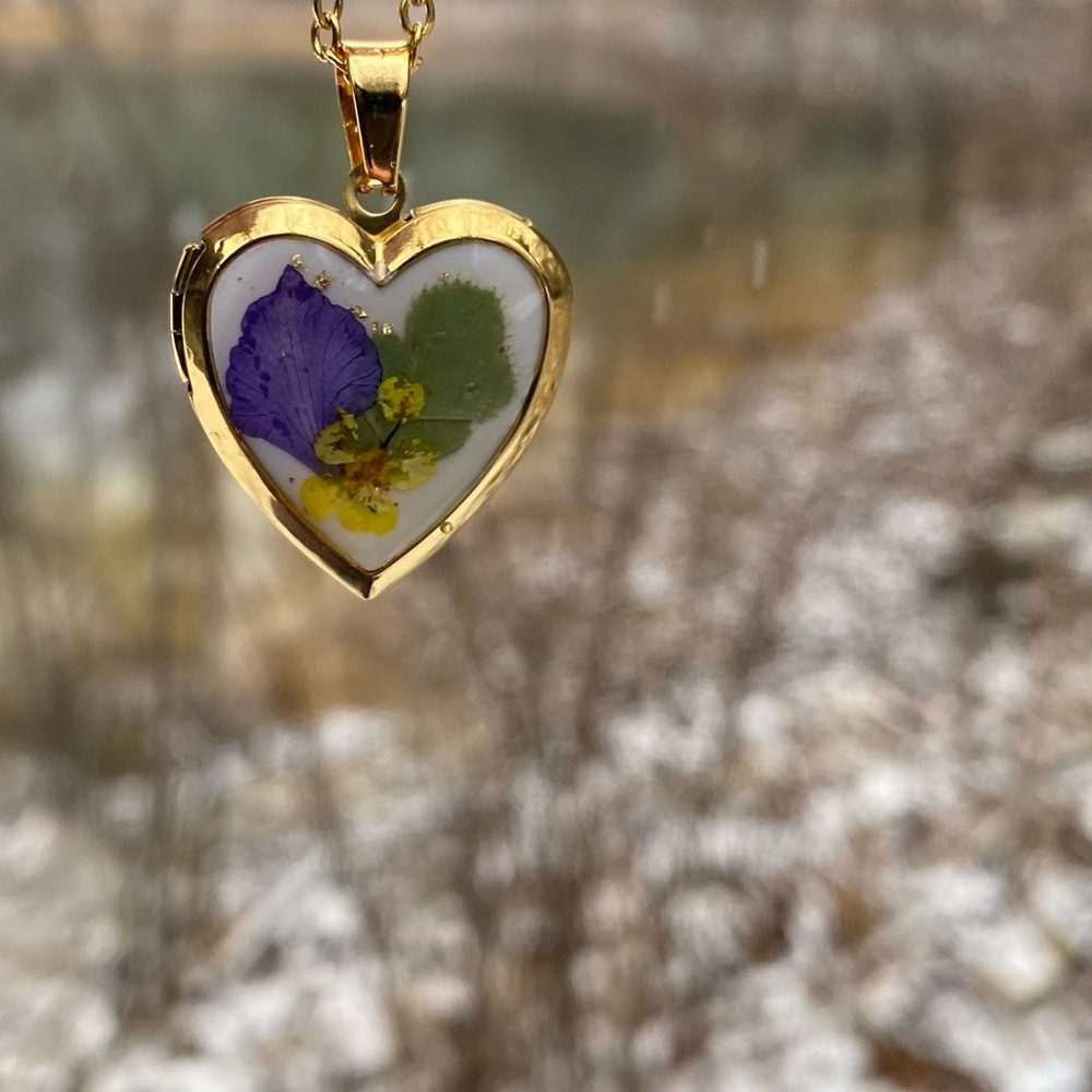 Pressed Flower Locket - Picture 2 of 9